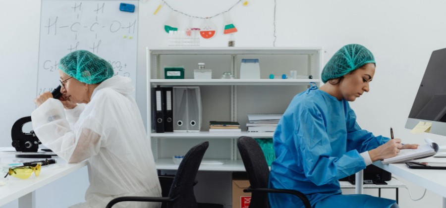 Smart Hospitals, Smarter Care How IoT is Running Healthcare 247