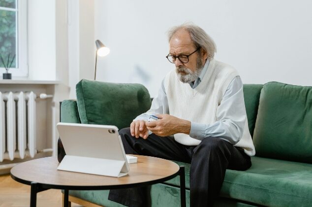 How mHealth Apps Are Transforming Chronic Care Continuous Monitoring, Real Impact